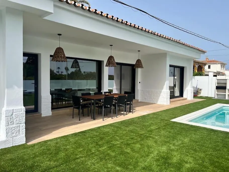 Villa Monaghans Malaga 0*,